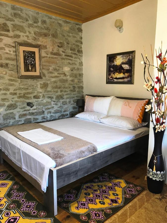 The Mosaic House - Shtepia Me Mozaik Hotell Përmet Eksteriør bilde