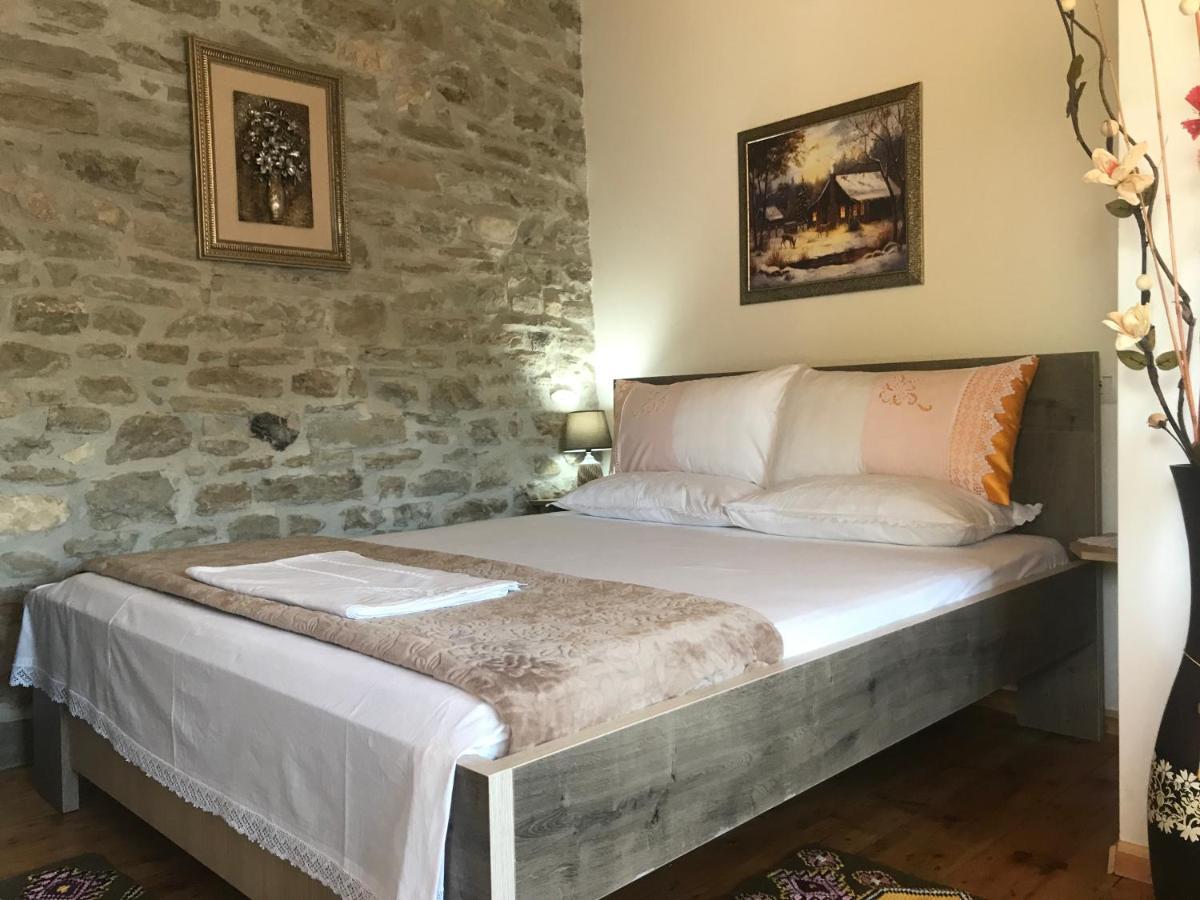 The Mosaic House - Shtepia Me Mozaik Hotell Përmet Eksteriør bilde