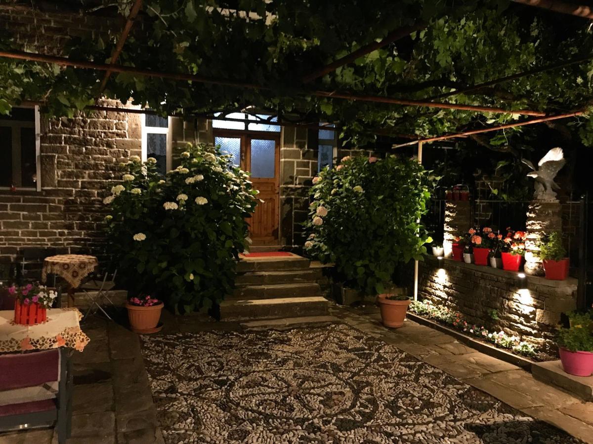 The Mosaic House - Shtepia Me Mozaik Hotell Përmet Eksteriør bilde