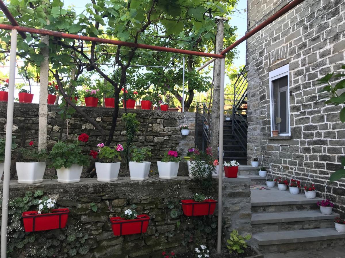 The Mosaic House - Shtepia Me Mozaik Hotell Përmet Eksteriør bilde