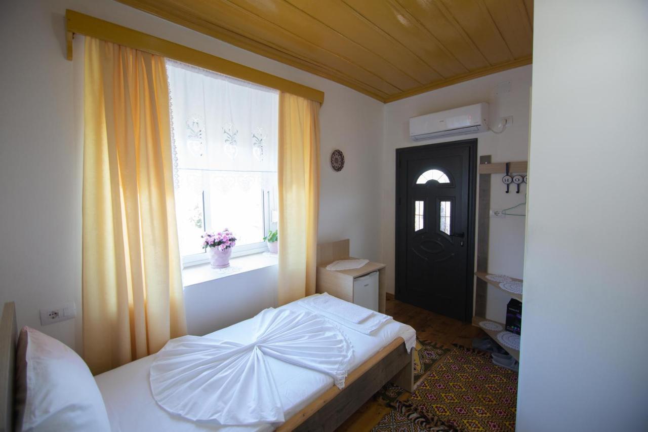 The Mosaic House - Shtepia Me Mozaik Hotell Përmet Eksteriør bilde