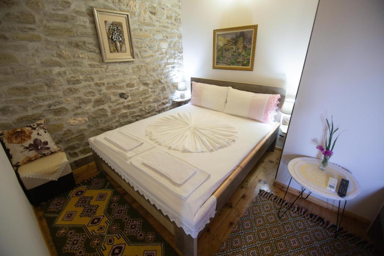 The Mosaic House - Shtepia Me Mozaik Hotell Përmet Eksteriør bilde